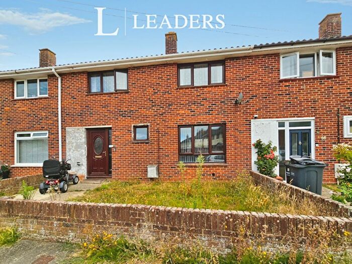 3 Bedroom Terraced House For Sale In Turner Avenue, Gosport, Hampshire, PO13