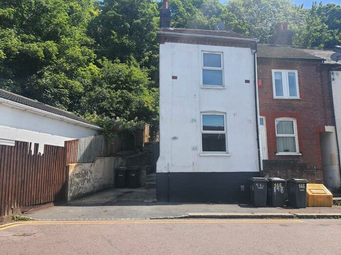 3 Bedroom House To Rent In Hartley Road, Luton, LU2