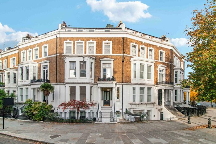 2 Bedroom Flat To Rent In Cromwell Crescent, SW5