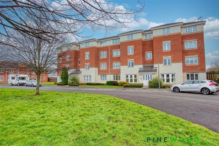 2 Bedroom Flat To Rent In Epsom House, Forge Drive, Chesterfield, Derbyshire, S40