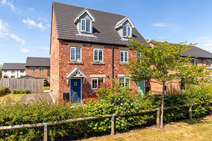 3 Bedroom Town House For Sale In Modern Three Storey Home With Landscaped Garden, CH3