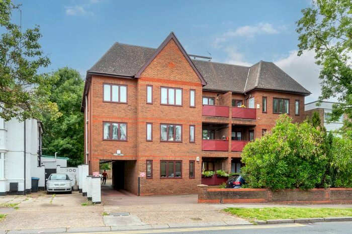 2 Bedroom Flat To Rent In Forty Avenue, Wembley, HA9