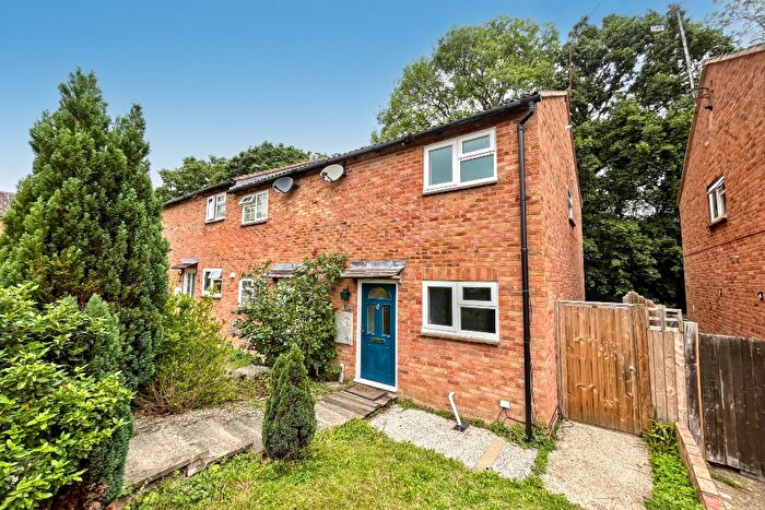 2 Bedroom End Of Terrace House To Rent In Estcots Drive, East Grinstead, RH19