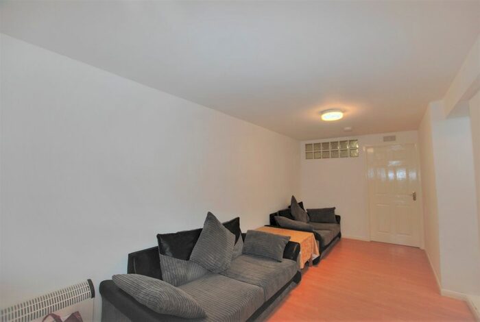 1 Bedroom Flat To Rent In Park Lane, Wembley, Greater London, HA9