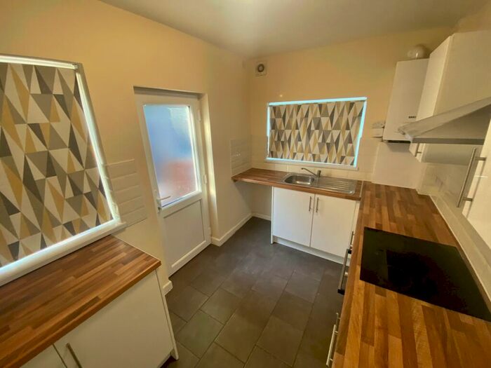 3 Bedroom House To Rent In Markham Crescent, Nottingham, NG5