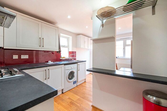 1 Bedroom Flat To Rent In Keogh Road, Stratford, London, E15