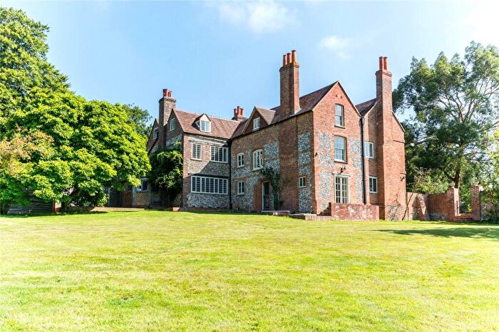 11 Bedroom Detached House To Rent In Goring Heath, Reading, RG8