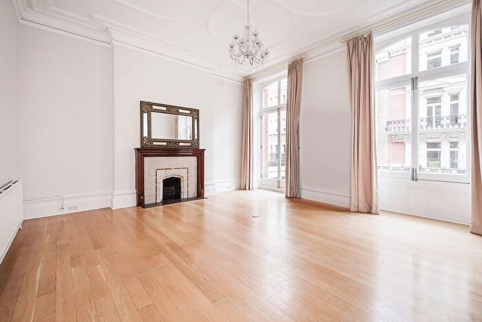 3 Bedroom Flat For Sale In Carlisle Place, London, SW1P