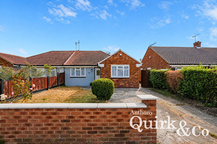 3 Bedroom Semi-Detached Bungalow For Sale In Pine Close, Canvey Island, SS8