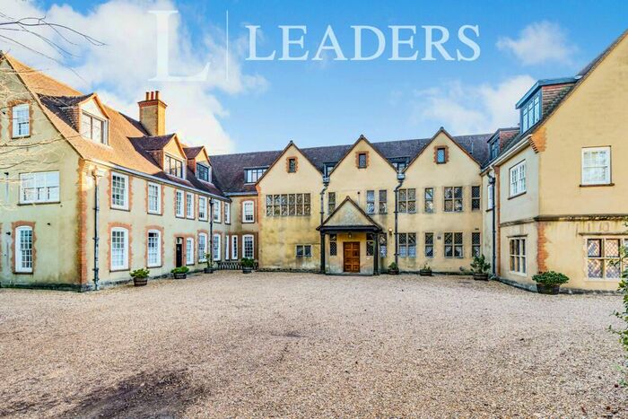 2 Bedroom Maisonette To Rent In Goodwyns Place, Dorking, RH4