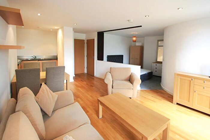 1 Bedroom Flat To Rent In Beringa, Gotts Road, Leeds, West Yorkshire, LS12