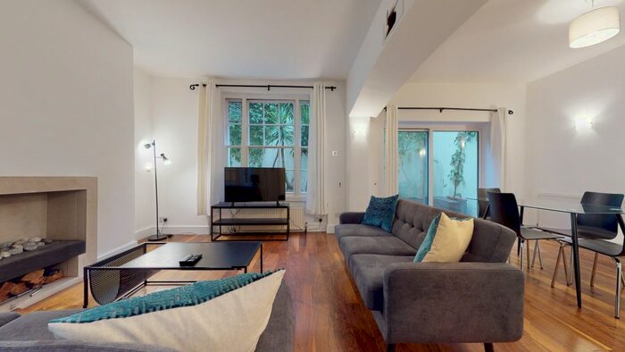 2 Bedroom Flat To Rent In Hyde Park Square, London, W2