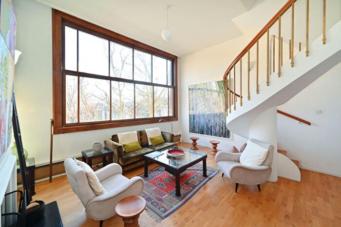 2 Bedroom Flat To Rent In Palace Gate, W8