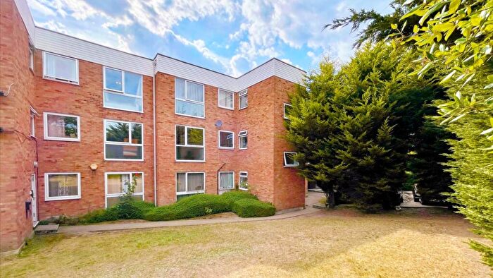 2 Bedroom Flat To Rent In Princes Road, Romford, RM1