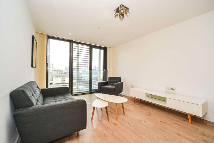 1 Bedroom Flat To Rent In Great Eastern Road, Stratford, London, E15