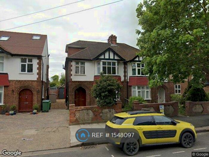 2 Bedroom Flat To Rent In Whitton Road, Twickenham, TW2