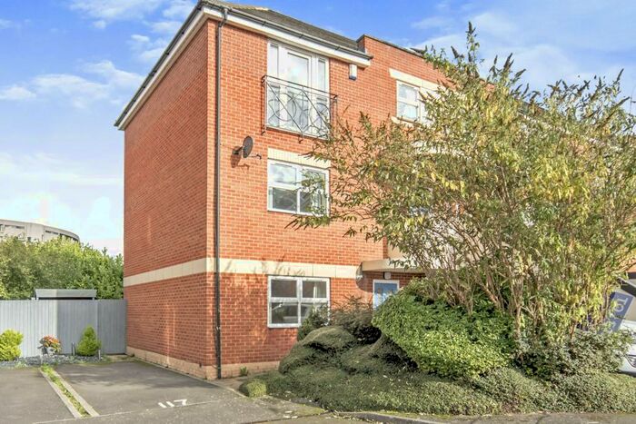 3 Bedroom Terraced House To Rent In Palgrave Road, Britannia Wharf, Bedford, MK42