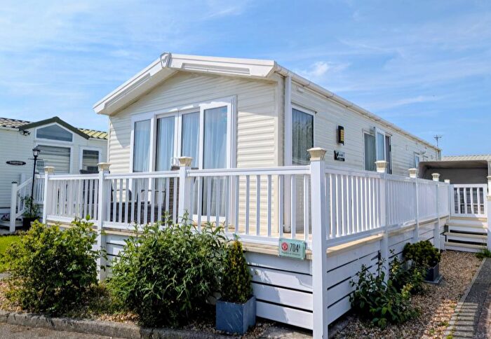 2 Bedroom Park Home For Sale In Willowgrove Leisure Park, FY6