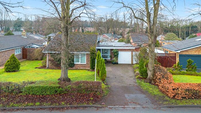 3 Bedroom Detached Bungalow For Sale In Hillcliffe Road, Walton, WA4