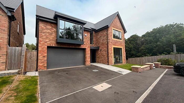 6 Bedroom Detached House For Sale In Nursery Close, Preston, PR2