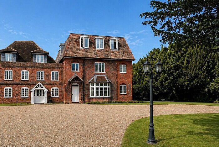 1 Bedroom Flat For Sale In High Road, Fobbing, Stanford-Le-Hope, SS17