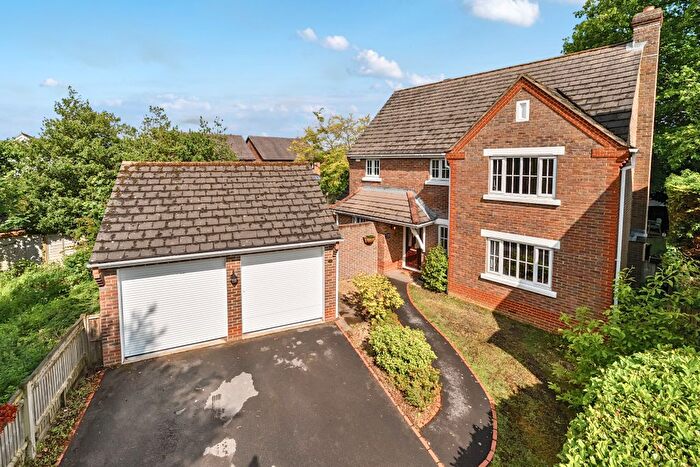 4 Bedroom Detached House For Sale In Azalea Avenue, Lindford, GU35