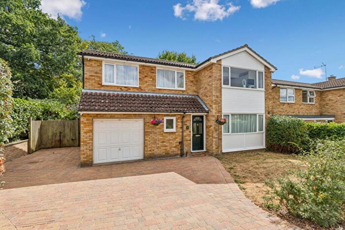 4 Bedroom Detached House For Sale In Dryden Crescent, Stevenage, SG2