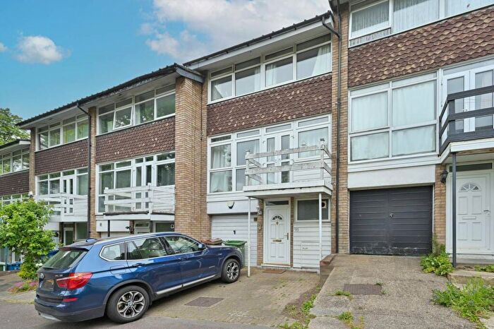 4 Bedroom Terraced House For Sale In Roxeth Hill, Harrow On The Hill, Harrow, HA2