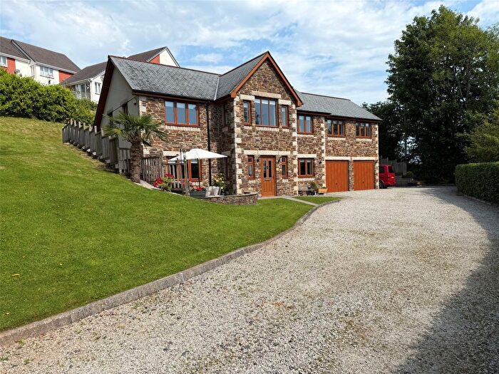 4 Bedroom Detached House For Sale In Tavistock Road, Launceston, Cornwall, PL15