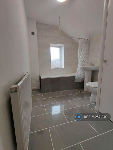 2 Bedroom End Of Terrace House To Rent In Bramford Road, Ipswich, IP1