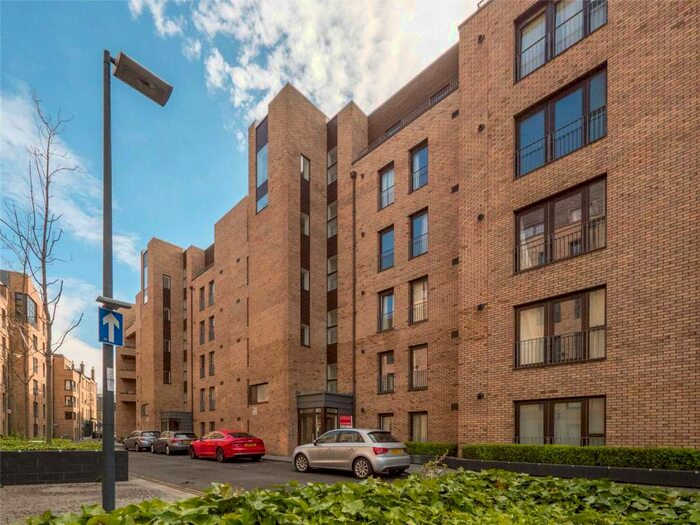 2 Bedroom Apartment To Rent In Brandfield Street, Edinburgh, EH3