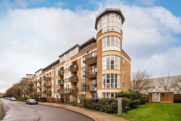 1 Bedroom Flat For Sale In Melliss Avenue, Kew, Richmond, TW9