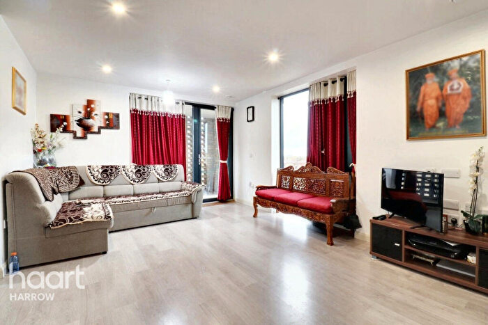 2 Bedroom Apartment For Sale In Alpine Road, London, NW9