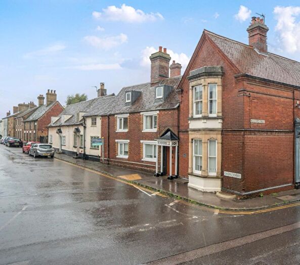 4 Bedroom Property For Sale In Chapel Street, Potton, SG19