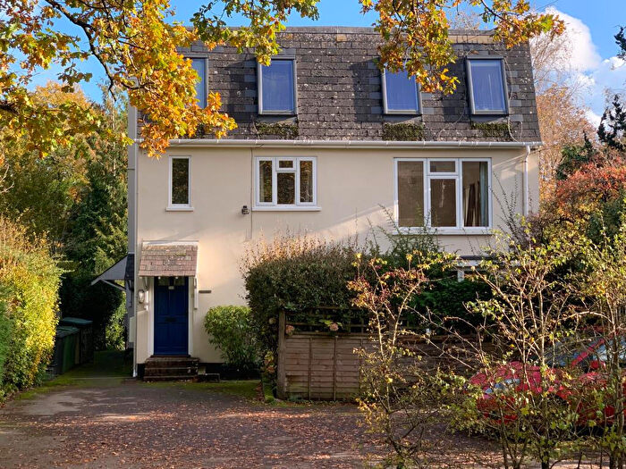 2 Bedroom Apartment To Rent In Heath Road East, Petersfield, Hampshire, GU31