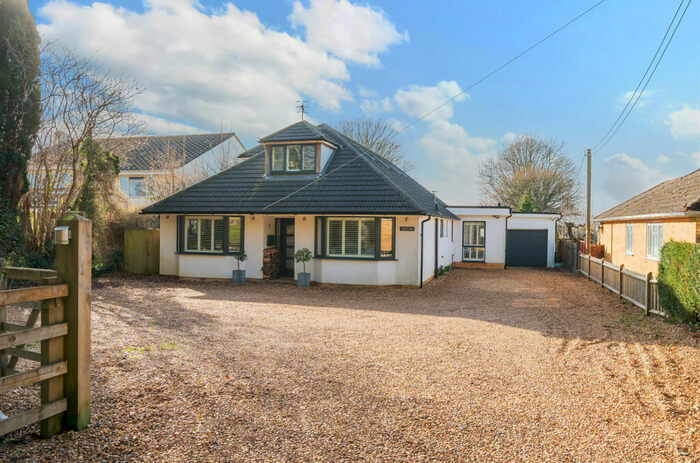 4 Bedroom Detached House For Sale In Bighton Hill, Ropley, Alresford, Hampshire, SO24