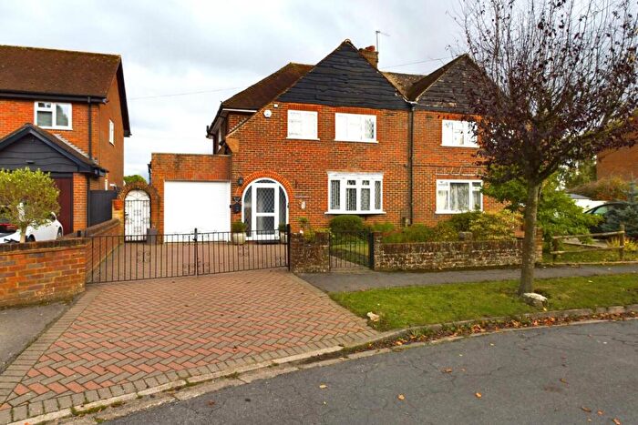 3 Bedroom Semi-Detached House For Sale In Cumberland Close, Pimlico, HP3