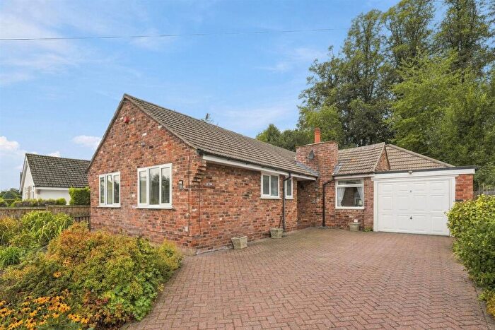 4 Bedroom Detached Bungalow For Sale In Valley Road, Macclesfield, SK11