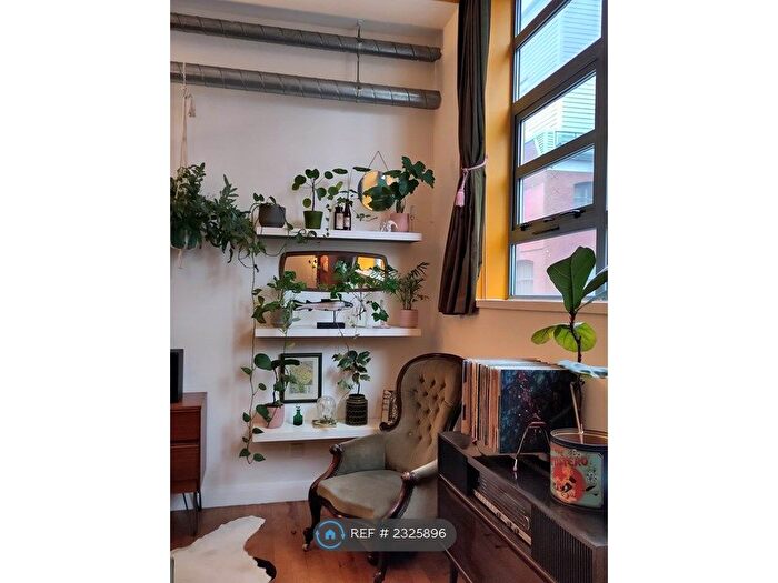 1 Bedroom Flat To Rent In Tobacco Factory Phase, Manchester, M4