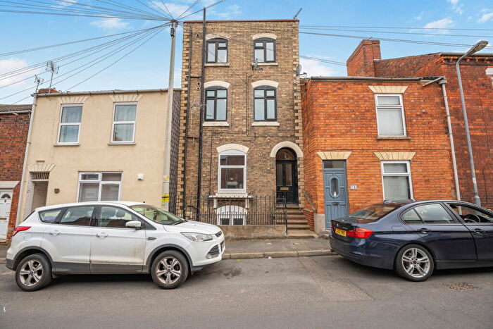 1 Bedroom Flat For Sale In Norton Street In Grantham, NG31