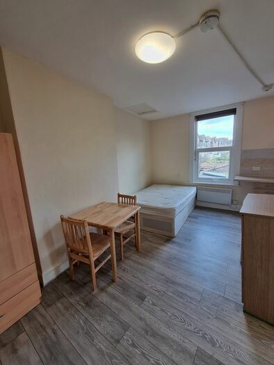 Studio To Rent In Lewisham High Street, Lewisham, SE13