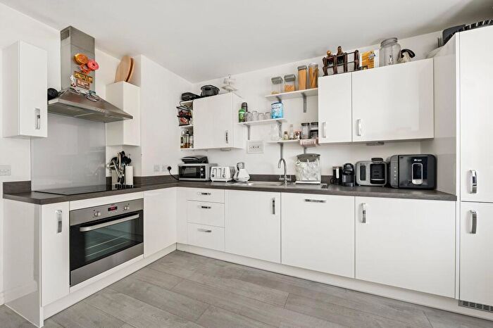 1 Bedroom Flat For Sale In Coxwell Boulevard, London, NW9