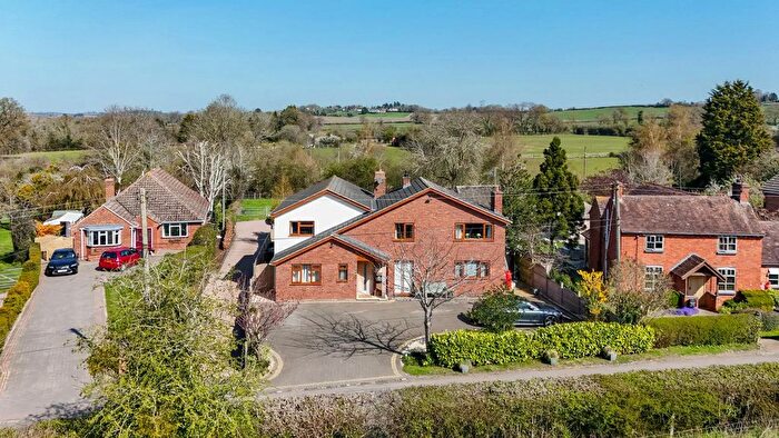 4 Bedroom Detached House For Sale In Green Street Kempsey, Worcestershire, WR5
