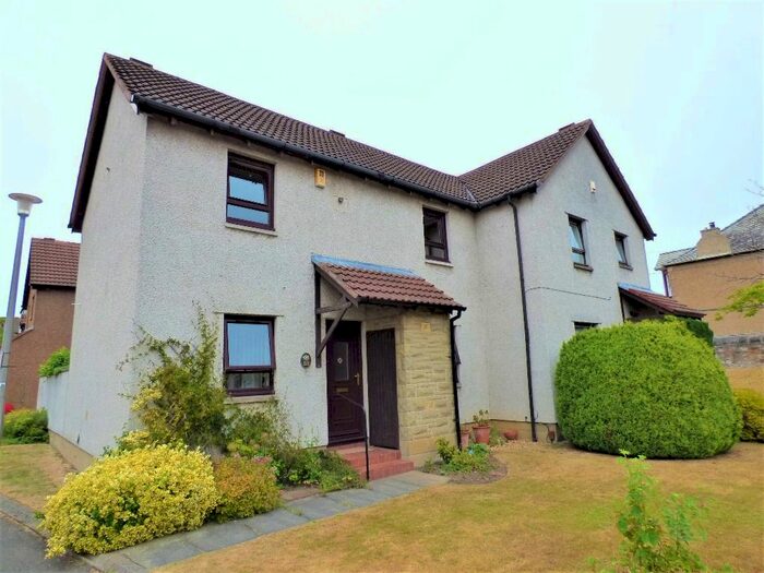 3 Bedroom Semi-Detached House To Rent In The Paddockholm, Corstorphine, Edinburgh EH12