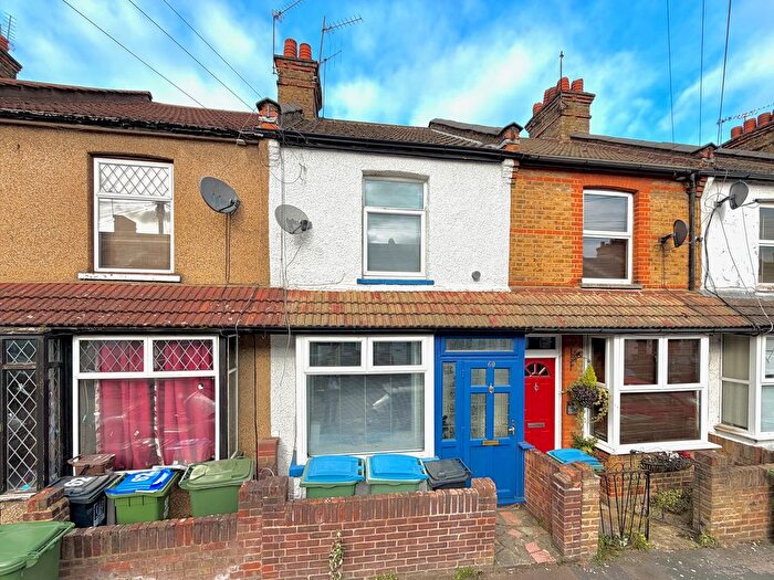3 Bedroom Terraced House For Sale In Cecil Street, Watford, WD24