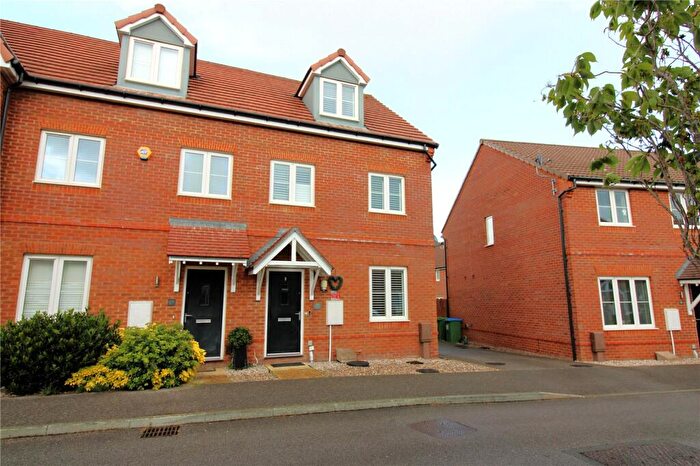 3 Bedroom End Of Terrace House For Sale In Normandy Road, Fareham, Hampshire, PO14