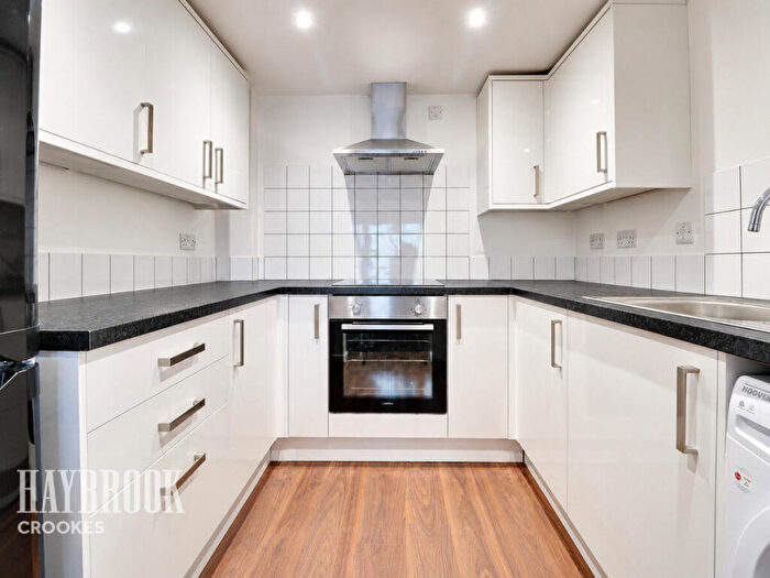 2 Bedroom Apartment For Sale In West Street, Sheffield, S1