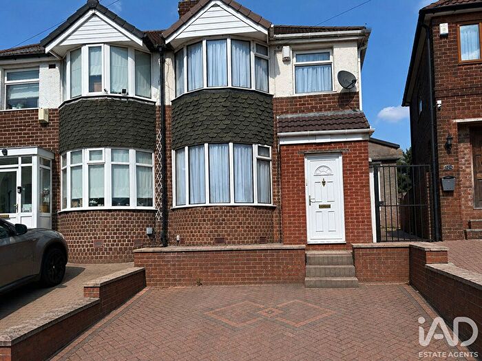 3 Bedroom Semi-Detached House To Rent In Coleraine Road, Birmingham, B42