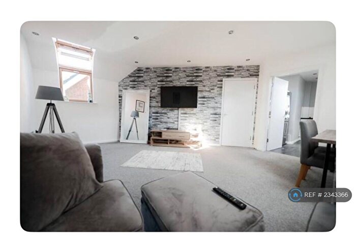 2 Bedroom Flat To Rent In Tregonwell Close, Bournemouth, BH2