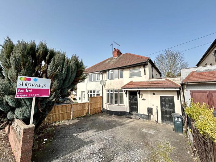 3 Bedroom Semi Detached House To Rent In Pensnett Road, Dudley, DY1